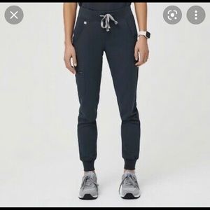 Dark Harbor Figs. Large Zamora. Limited Edition color.